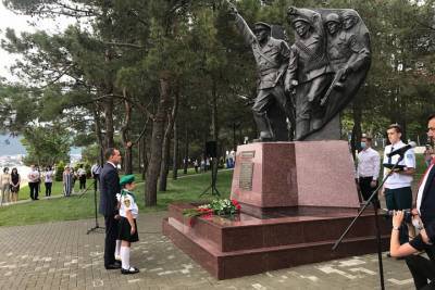 В Геленджике открыли памятник отряду майора Куникова
