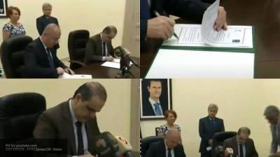 Асад поддержал систему образования Сирии, подписав меморандум с сирийским ВУЗом