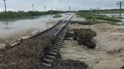 «Укрзализныця» возобновляет железнодорожное сообщение на Прикарпатье после паводков