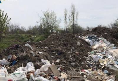 В Украине опасные отходы вывозили на свалки вместо утилизации (фото)