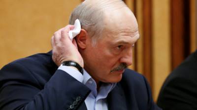 Лукашенко заявил о российском вмешательстве во внутренние дела Беларуси