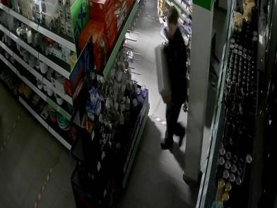 В Смоленске невезучего грабителя сняли на видео