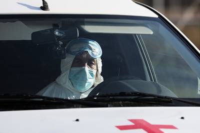 В российском регионе заявили о нехватке врачей для борьбы с коронавирусом