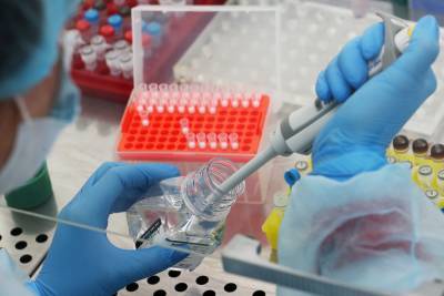 Грозненский «Ахмат» получил мини-лабораторию для экспресс-диагностики коронавируса