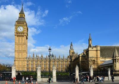 Часы на башне Биг-Бен в Лондоне могут остановить на четыре месяца