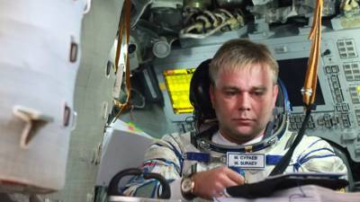 Космонавт Сураев оценил перспективы космического туризма