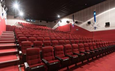 Российские кинотеатры могут заработать в середине следующего месяца