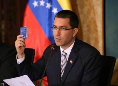Глава МИД Венесуэлы заявил о готовности Мадуро к диалогу с Трампом