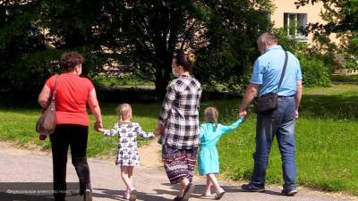 Омбудсмен Митянина: правительство Санкт-Петербурга поддержит пособиями семьи с детьми