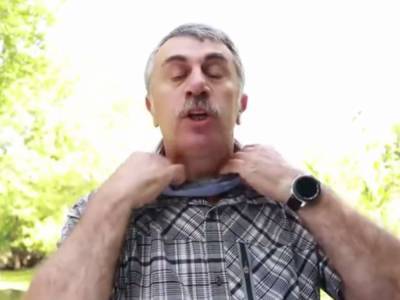 «Нужен шарфик»: доктор Комаровский рассказал, как защититься от жары
