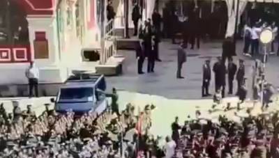 Появилось видео с разбившим машину ФСО перед Парадом Победы солдатом