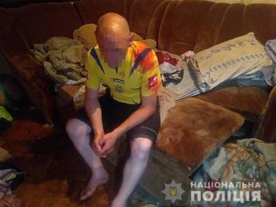 Пьяный мужчина избил своего крестника в Киеве, а полиции сказал, что тот выпал из окна
