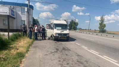 Нацкорпус: на въезде в Запорожье полиция задержала титушок Шария