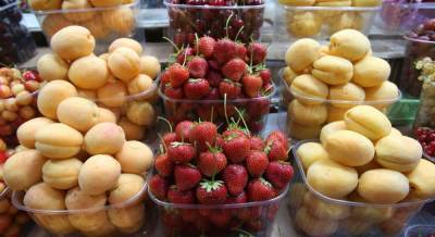 В Украине стартовал сезон абрикосов: сколько стоят первые фрукты
