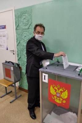 Гендиректор АО «Коми коммунальные технологии» Игорь Бабкин сделал выбор на общероссийском голосовании по поправкам в Конституцию