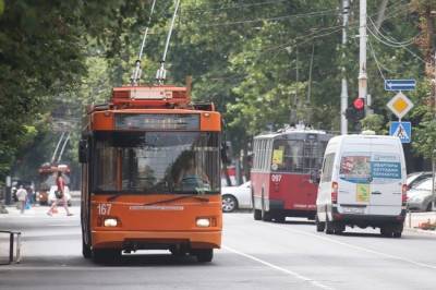 Курск получит 20 троллейбусов и 40 автобусов из Москвы