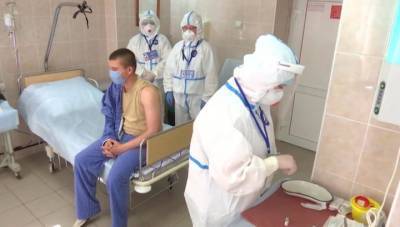 В госпитале Бурденко рассказали о состоянии первых вакцинированных добровольцев