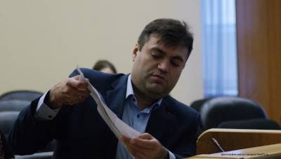 Депутат гордумы: в Тюмени стало темно, как во времена Рокецкого