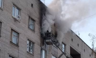В Петрозаводске загорелось общежитие: эвакуировали 15 человек