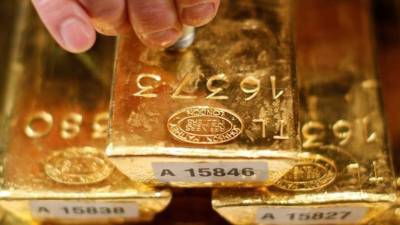 Российские банки вновь стали вкладываться в золото
