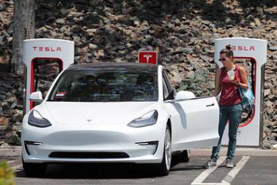 Tesla оказался самым некачественным автомобилем