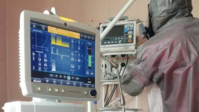В больницы Ленобласти поступят 180 аппаратов ИВЛ до конца лета