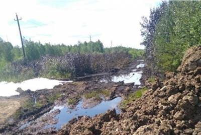 В Свердловской области возбудили дело из-за загрязнения земли нефтью