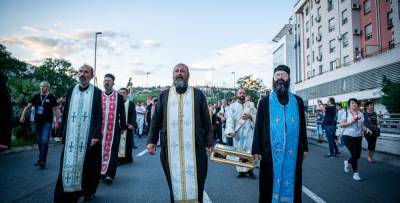 Власти Черногории запретили крестные ходы