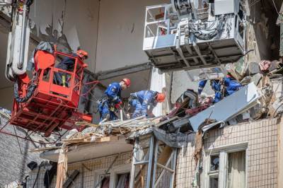 Поврежденный взрывом дом на Позняках полностью демонтируют - Кличко