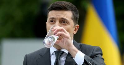Украинцы оценили первый год президентства Зеленского — опрос