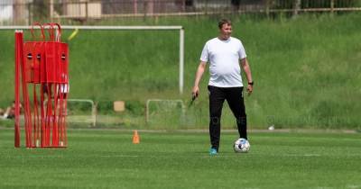 "Мне очень плохо": главный тренер украинского футбольного клуба заразился коронавирусом