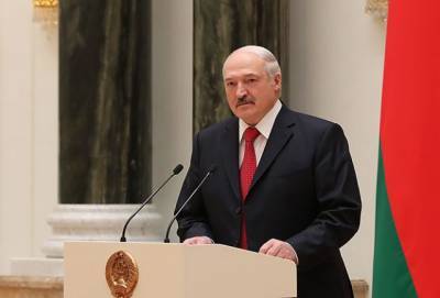 Лукашенко заявил о необходимости решительных изменений конституции страны