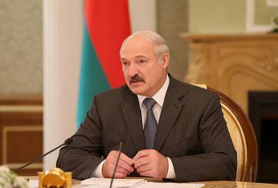 «Люди боятся, но сделать надо»: Лукашенко предложил «решительные изменения» в Конституцию