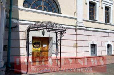 Выставка картин Порошенко: В Музей Гончара снова нагрянули сотрудники ГБР
