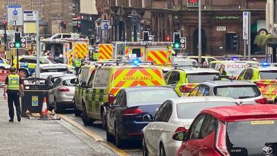 СМИ: Несколько человек погибли в результате нападения в центре Глазго