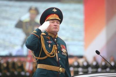 Командующий ЦВО в выступлении на параде в Екатеринбурге использовал речь Сталина