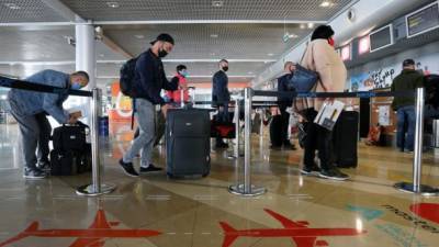 Первое после восстановления авиасообщения: чартер с украинскими туристами вылетел из Киева в Албанию