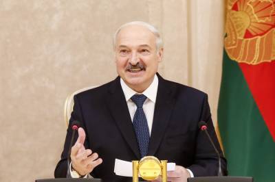 Лукашенко решил передать полномочия «вниз» и анонсировал изменение Конституции