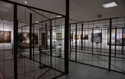 ГБР снова пришло в музей Гончара ради картин Порошенко