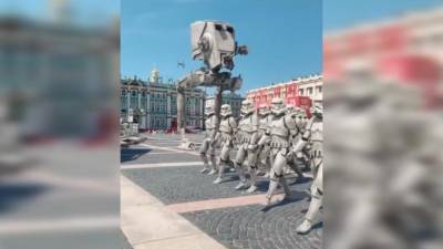 3D-художник развернул сцену из "Звездных войн" на Дворцовой площади