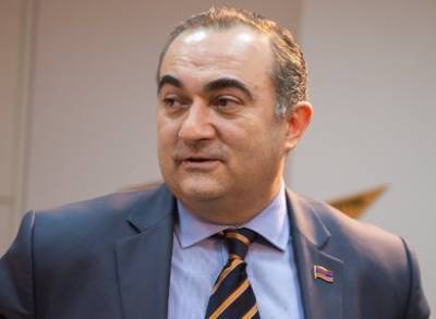 Руководитель НПО: Власти Армении, исходя из ситуации, должны ужесточать свою риторику в отношении Баку
