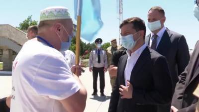 Зеленский заявил о намерении вернуть Крым и людей