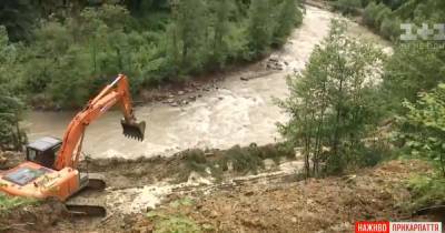 Наводнение на Прикарпатье: в Верховинском районе остаются заблокированными 12 населенных пунктов