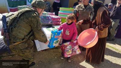 Военные ЦПВС РФ доставили более трех тонн продовольствия для жителей Алеппо и Хасеке