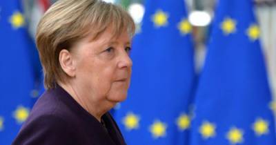 Меркель призвала к продолжению конструктивного диалога с Россией