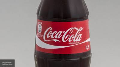 Coca-Cola приостановила рекламу в соцсетях на 30 дней