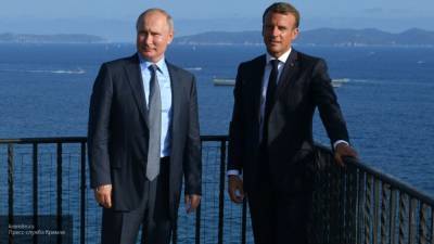 Пресс-служба Кремля сообщила подробности переговоров Путина и Макрона