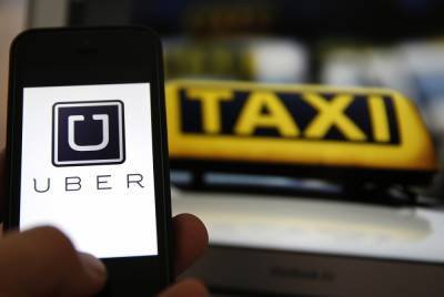 Суд признал водителя Uber работником компании