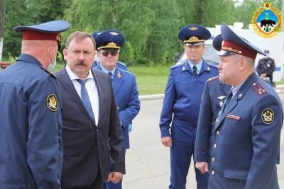 Директору ФСИН России показали швейную продукцию осужденных и СИЗО в Сыктывкаре