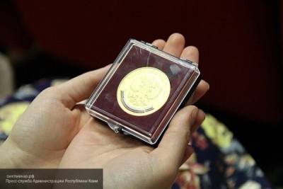 Губернатор вручил медали и благодарственные письма псковским волонтерам